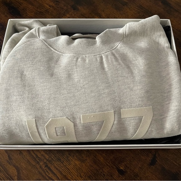 Brand New never worn Fear of God essentials crew neck sweater. The color Oatmeal - Picture 2 of 4